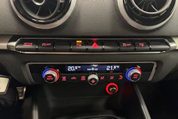 Musta Audi S3 2014 kuva 27.
