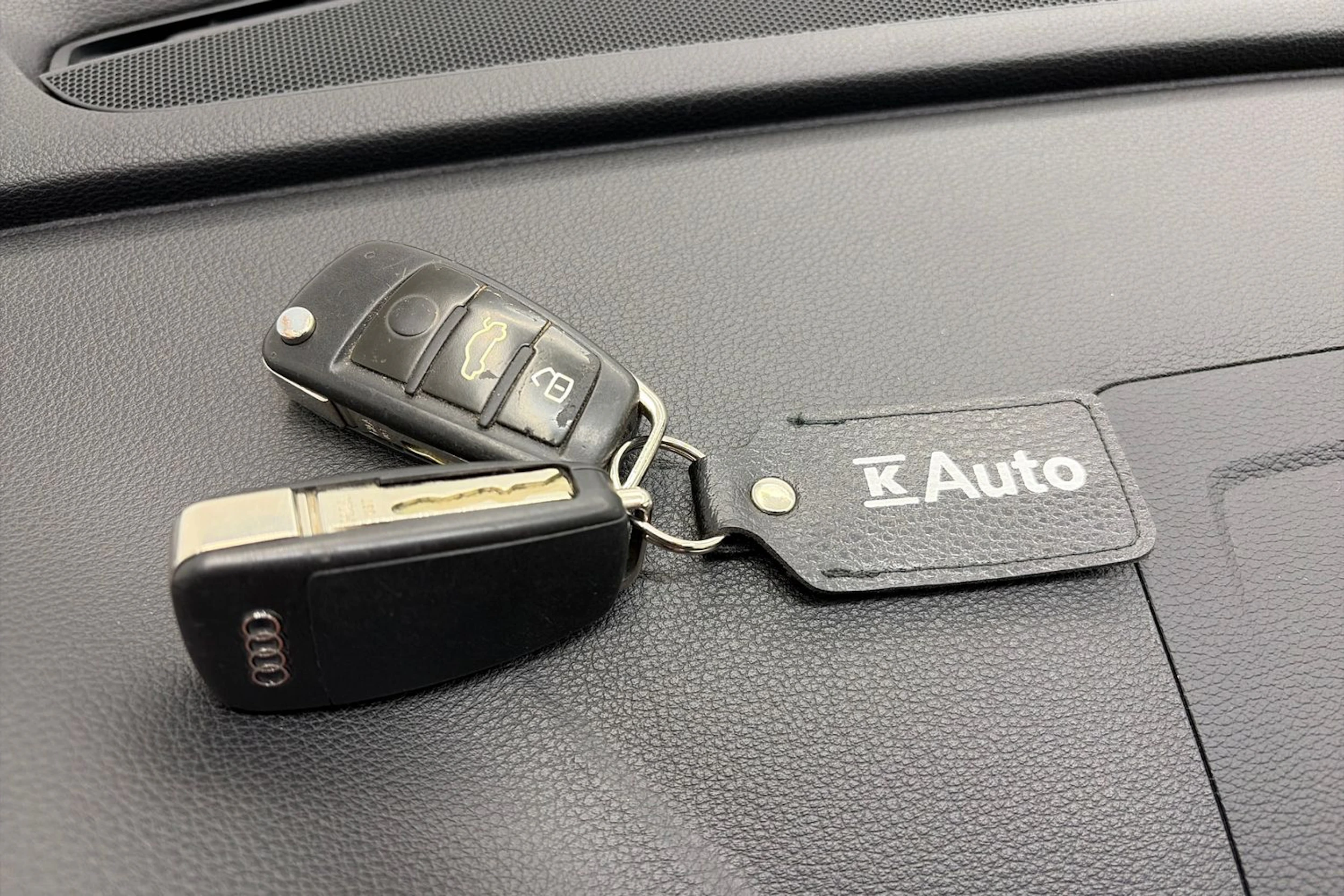 Musta Audi S3 2014 kuva 30.