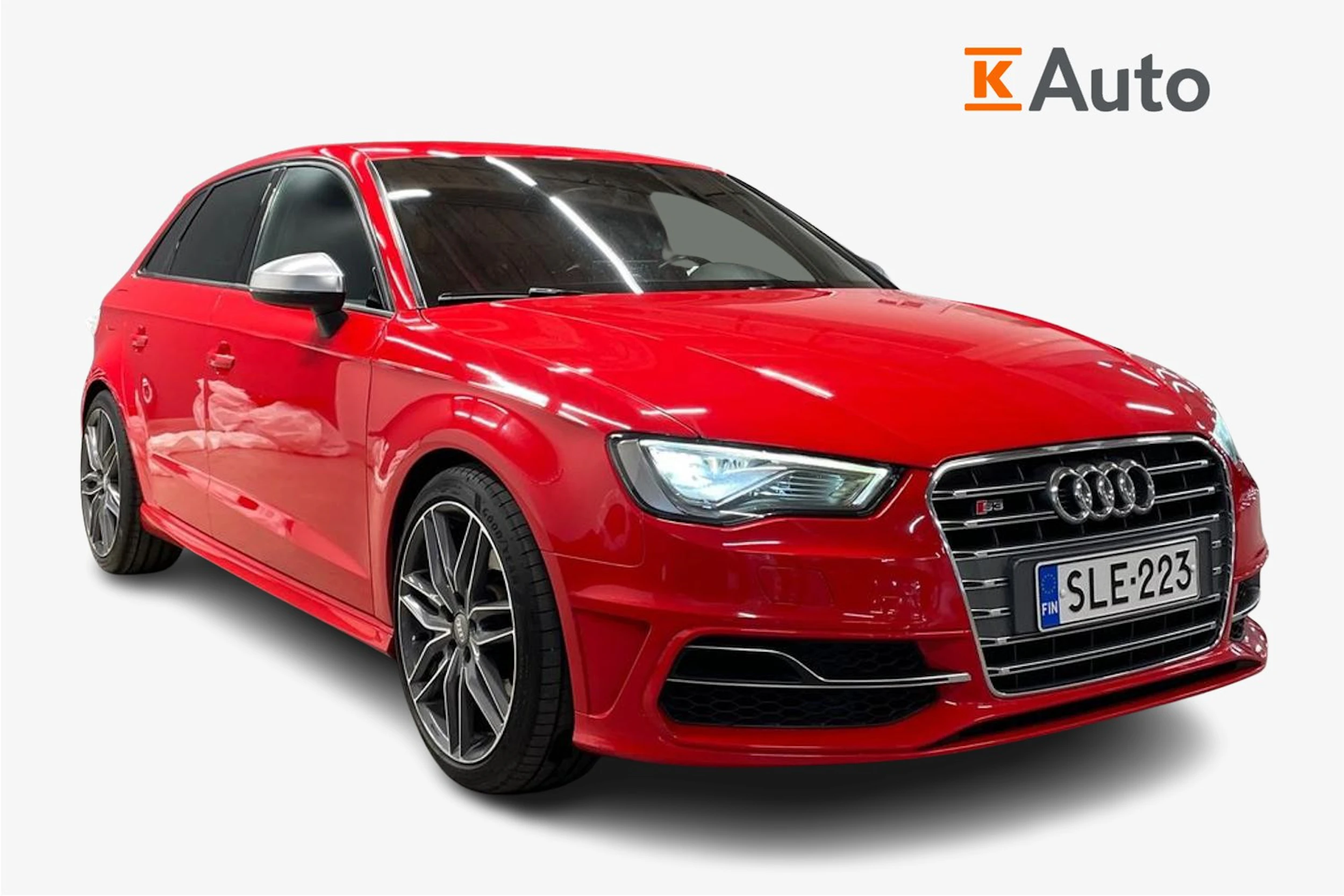 Punainen Audi S3 2014 kuva 1.