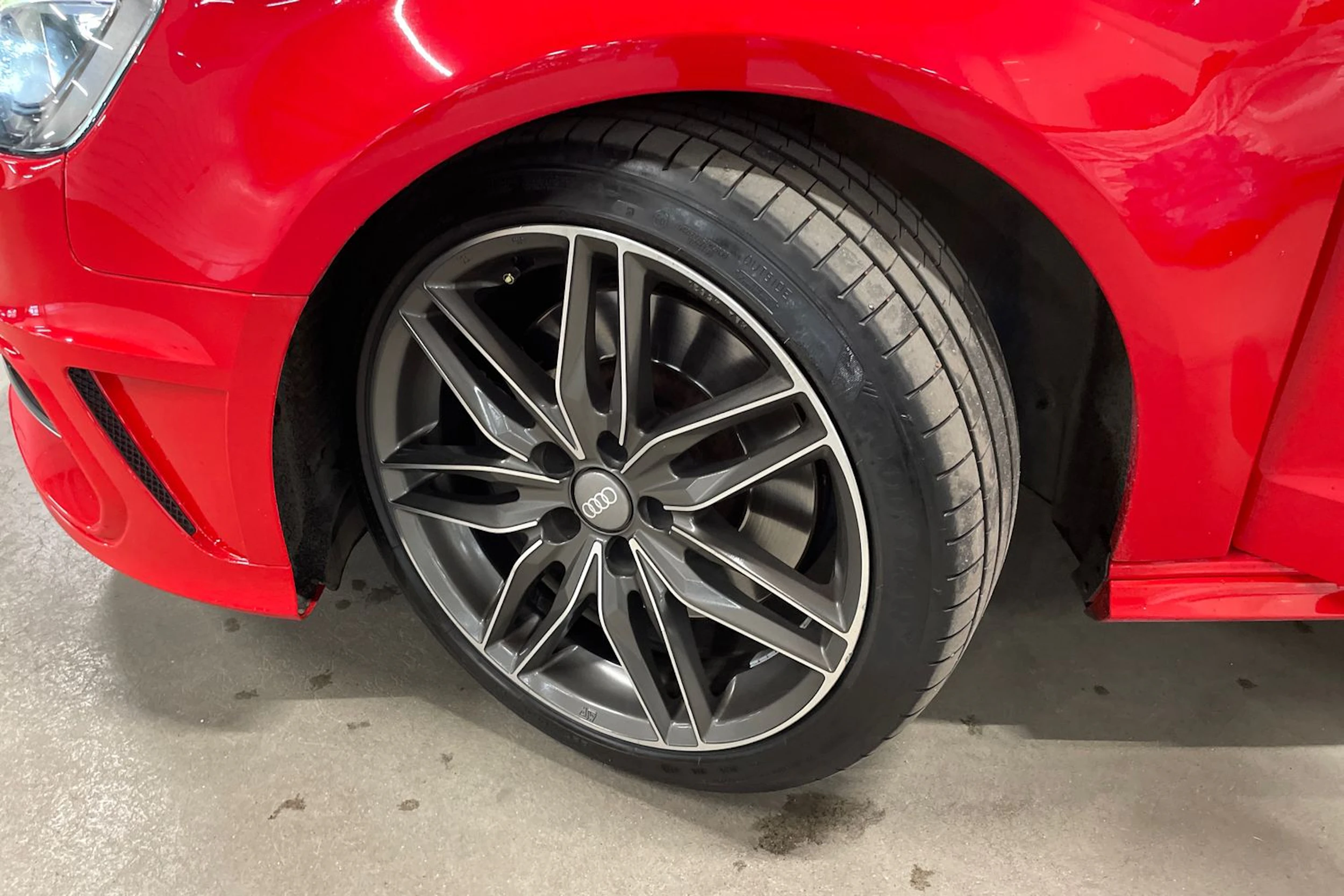Punainen Audi S3 2014 kuva 10.