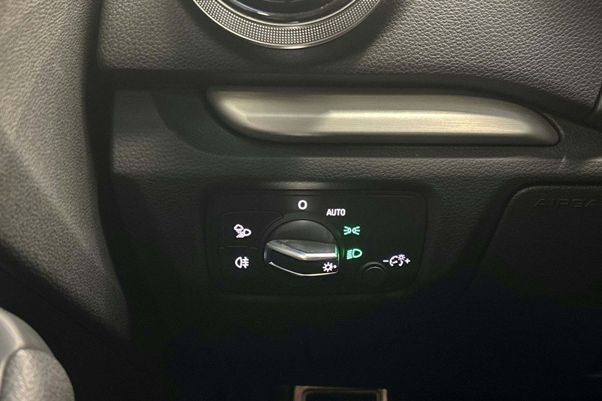 punainen Audi S3 2017 kuva 16.