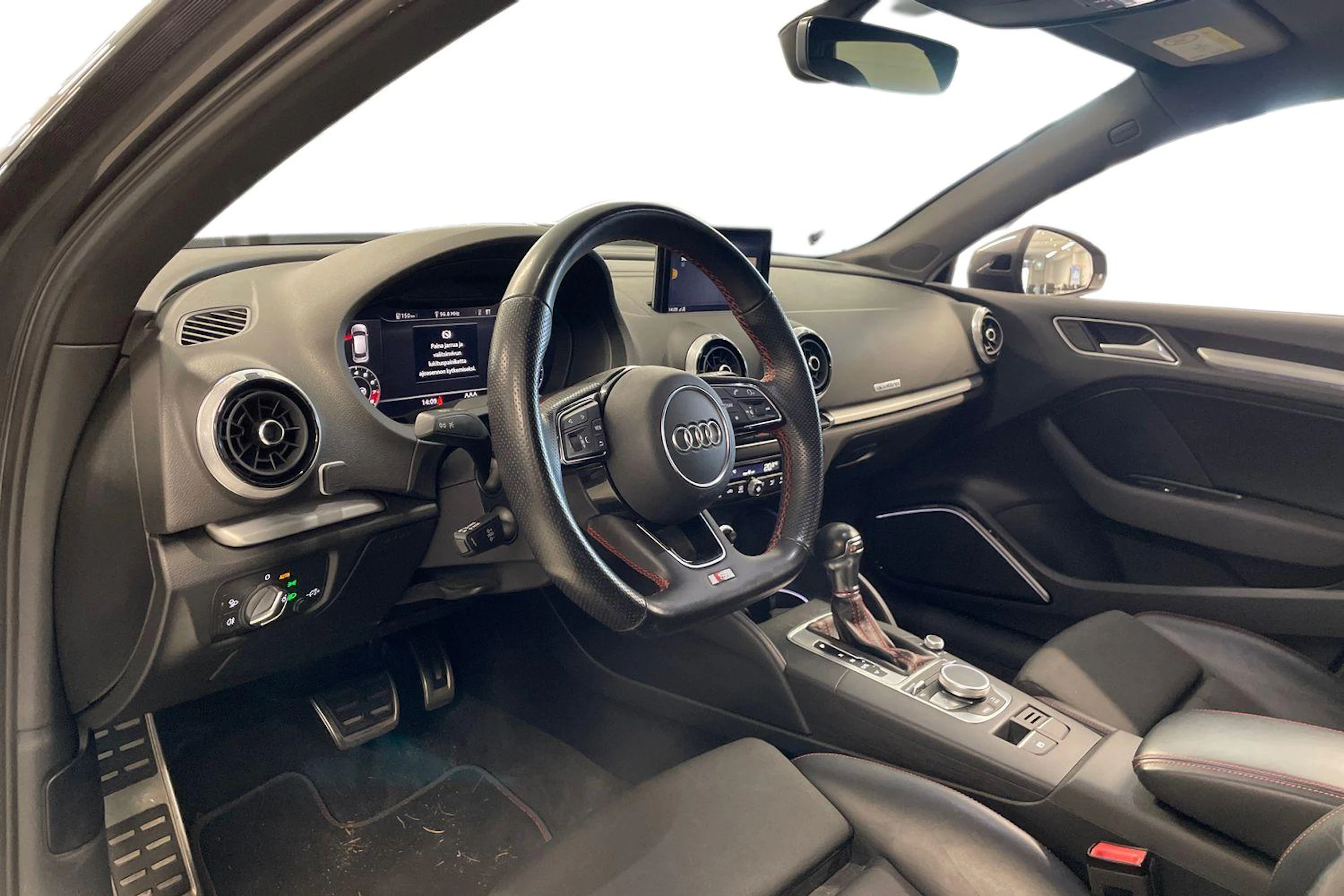 harmaa Audi S3 2017 kuva 3.