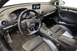 sininen Audi S3 2017 kuva 3.