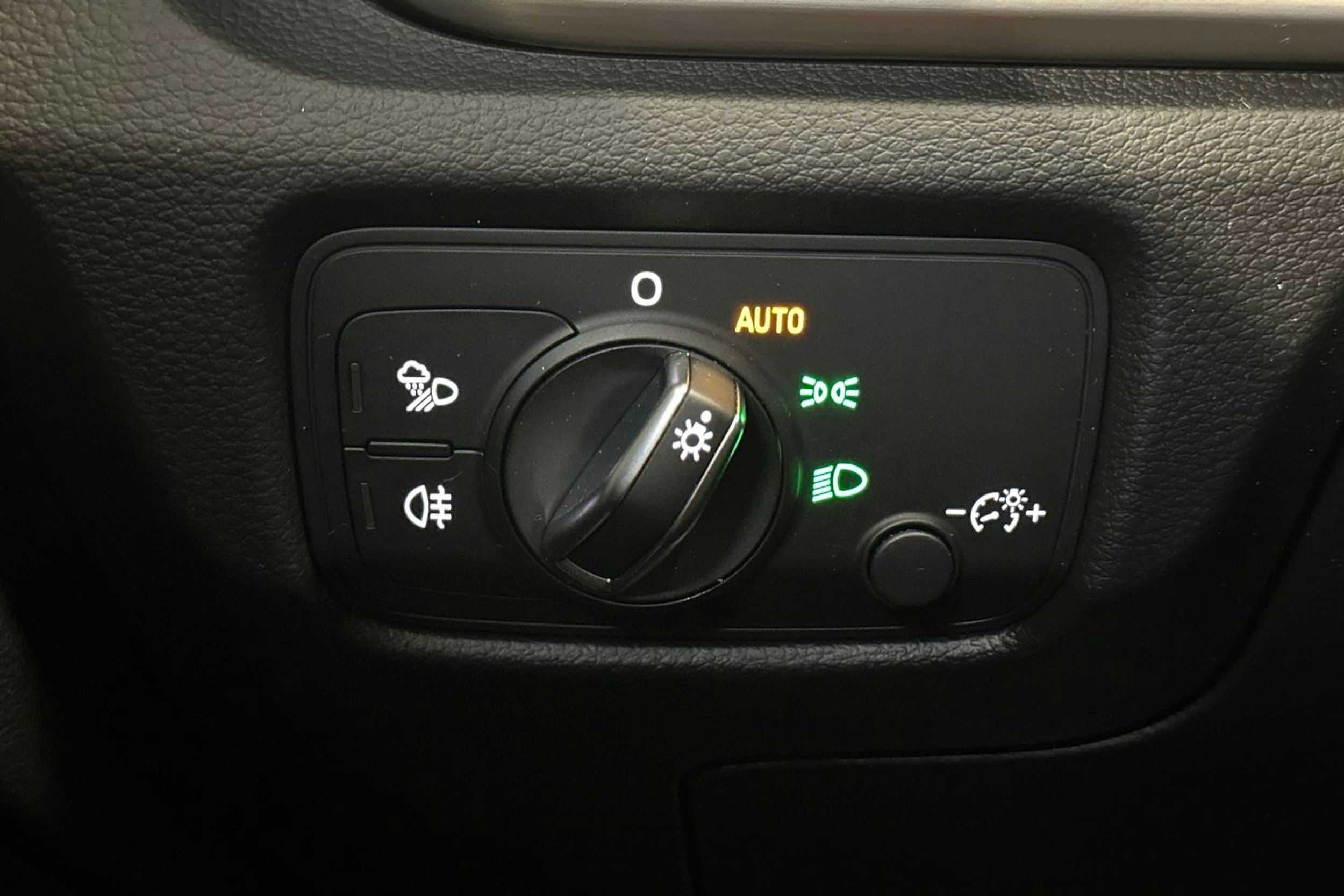 sininen Audi S3 2017 kuva 29.