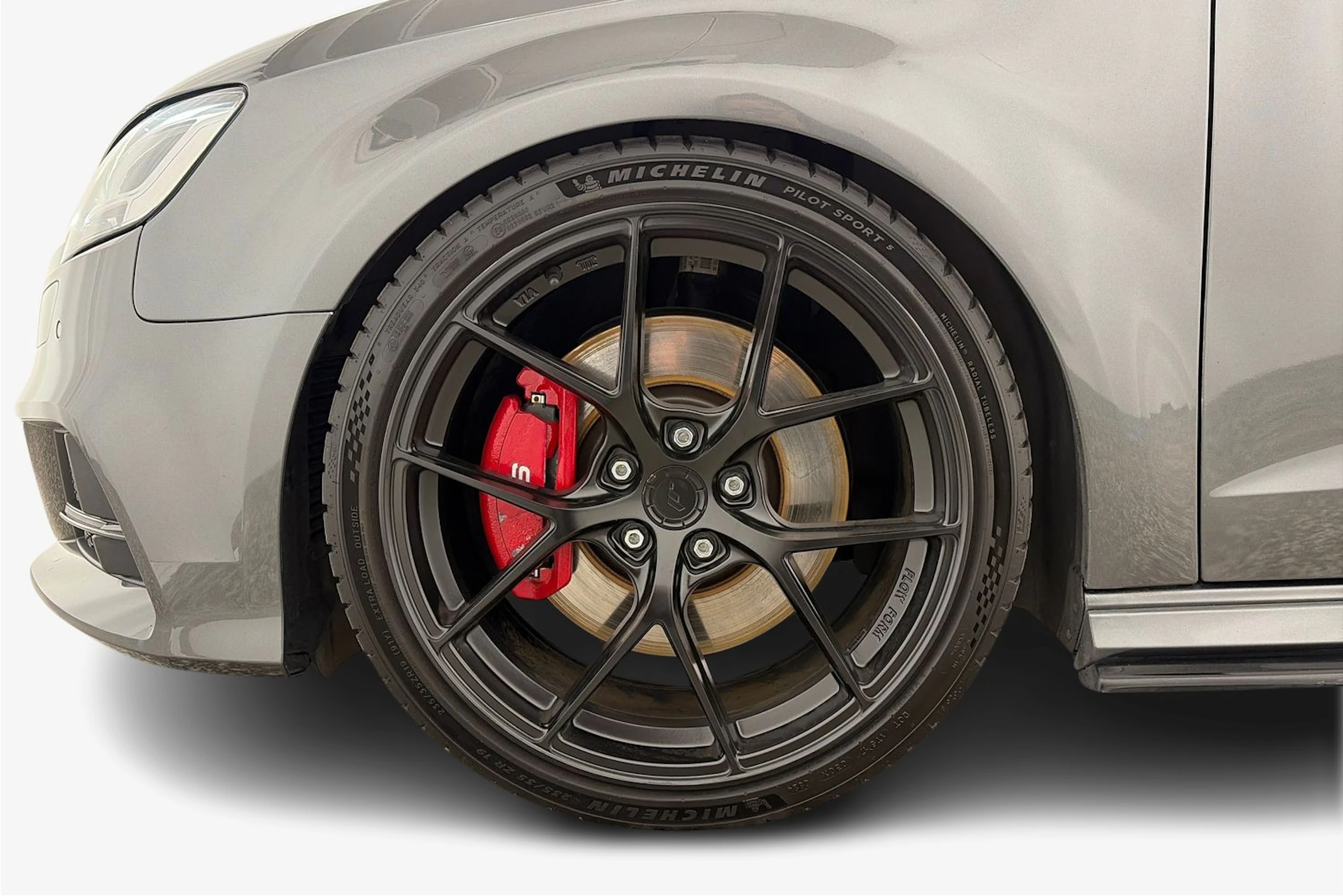 harmaa Audi S3 2018 kuva 9.