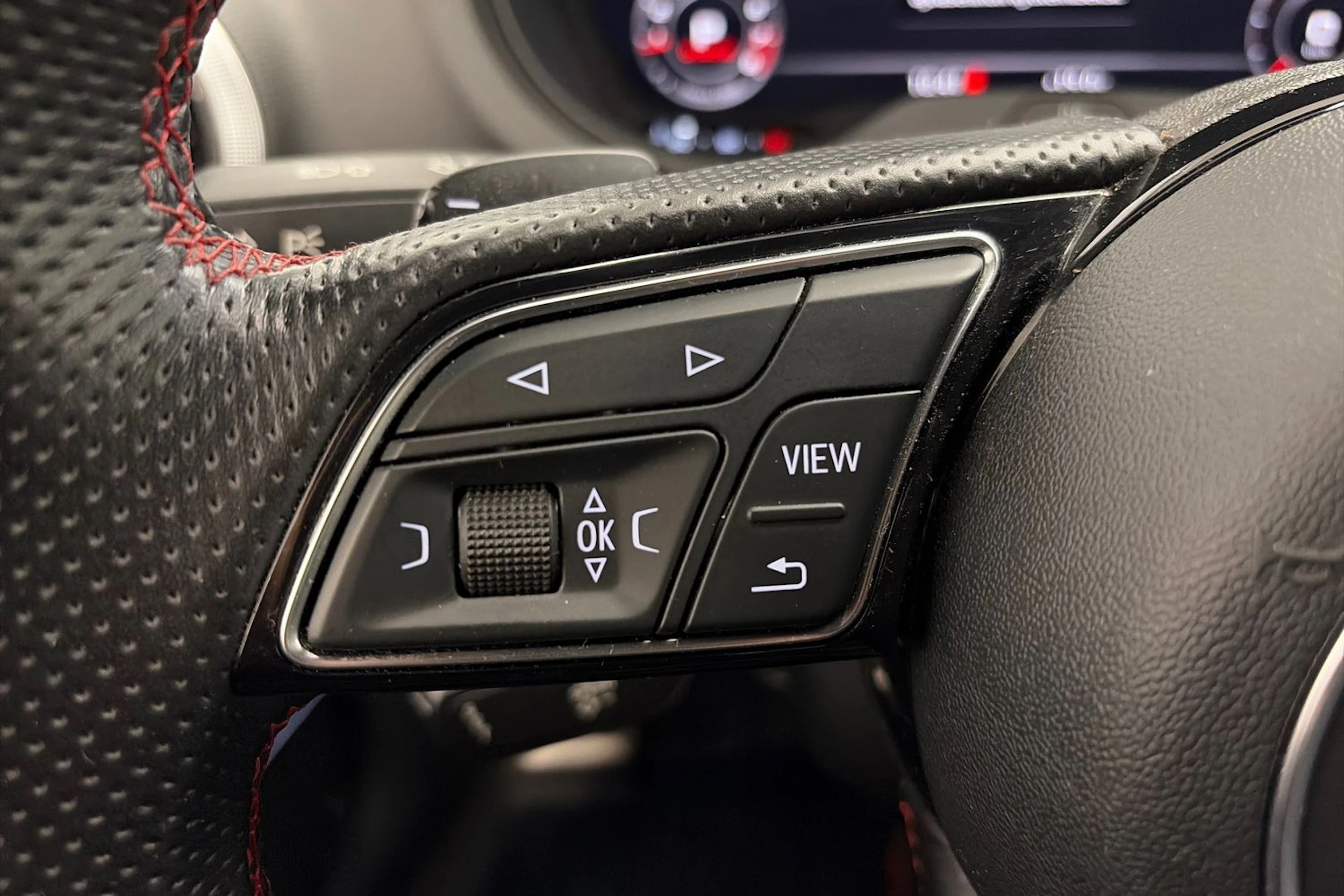 harmaa Audi S3 2018 kuva 14.