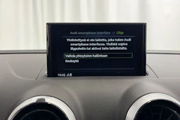 harmaa Audi S3 2018 kuva 20.