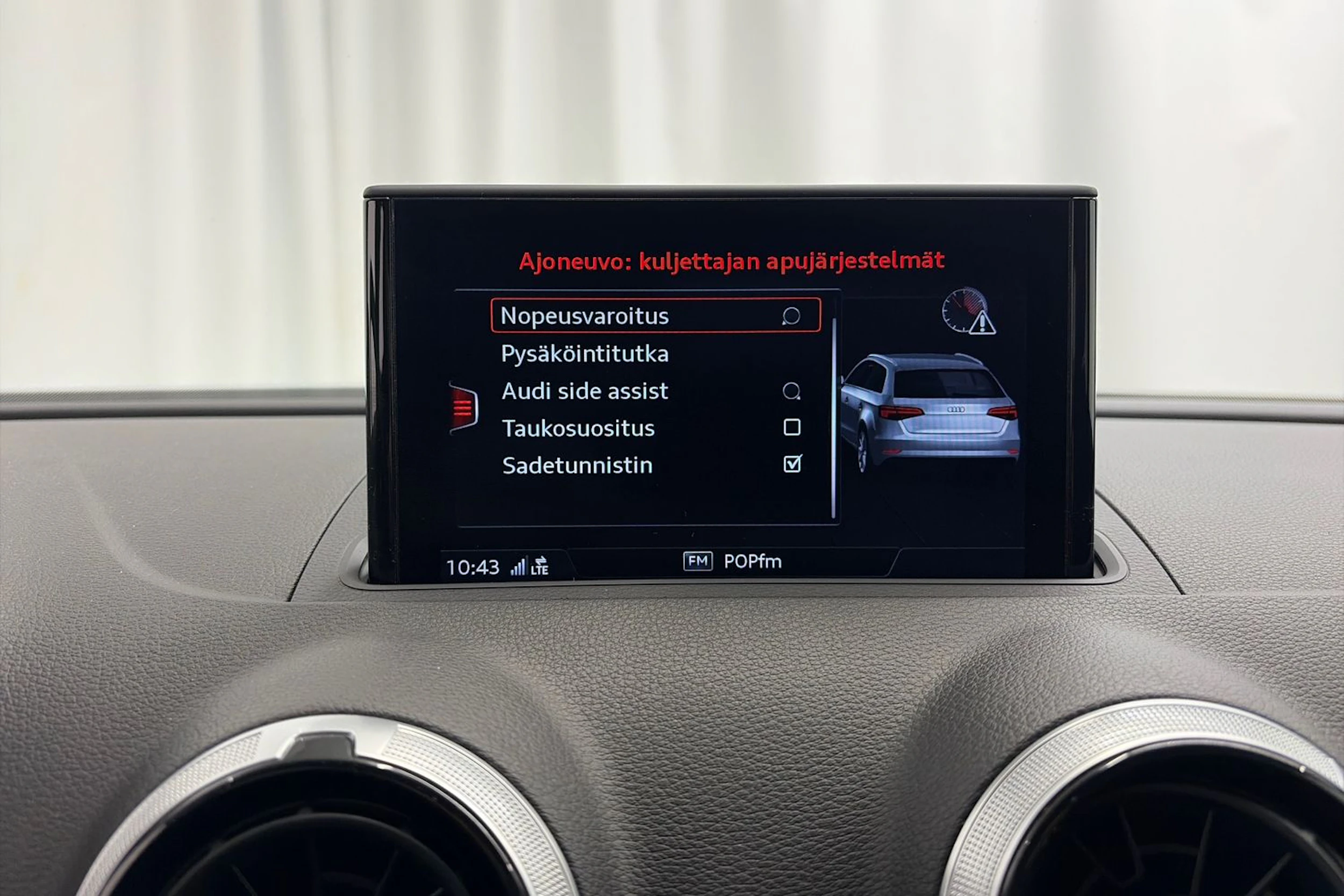 harmaa Audi S3 2018 kuva 22.
