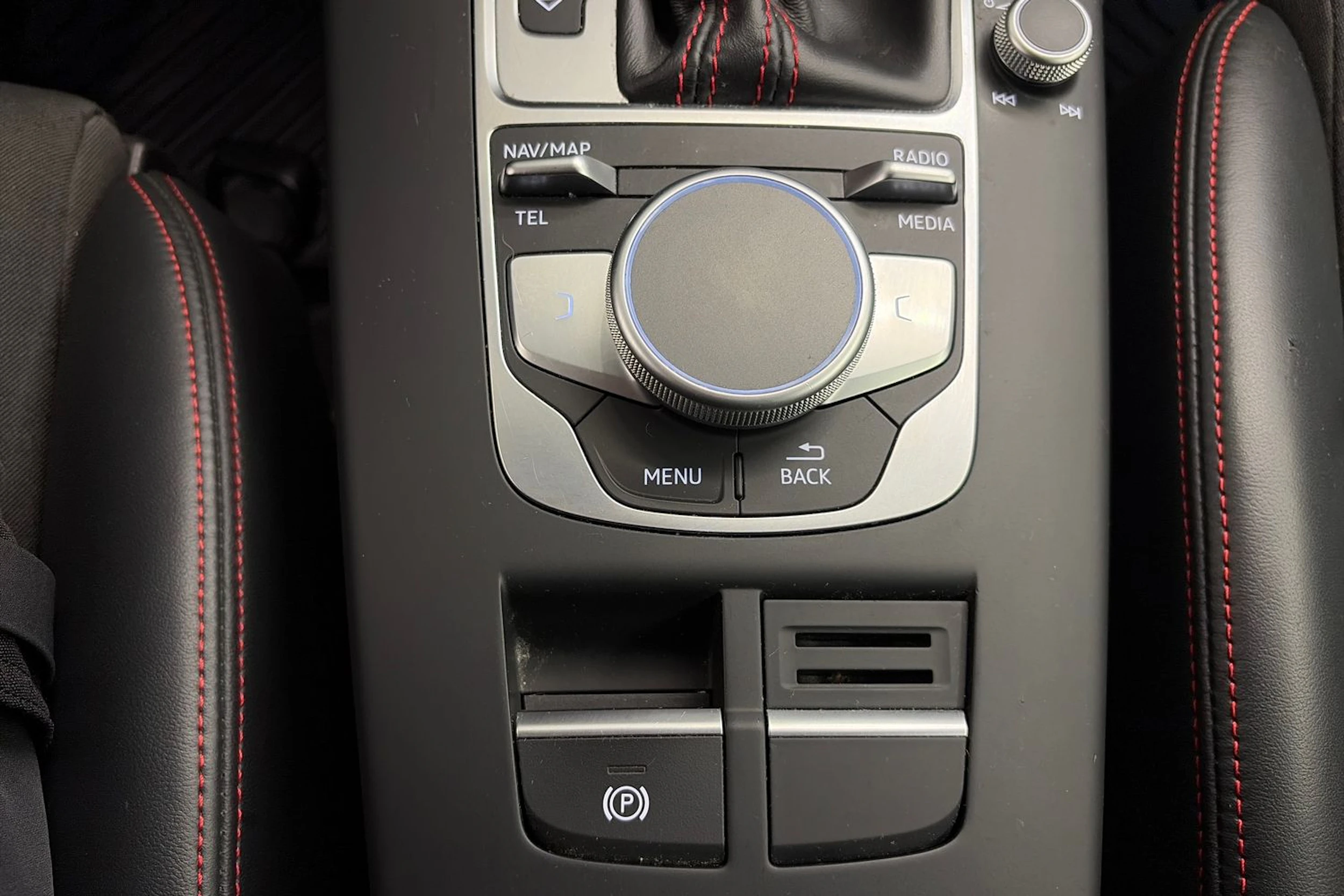 harmaa Audi S3 2018 kuva 25.