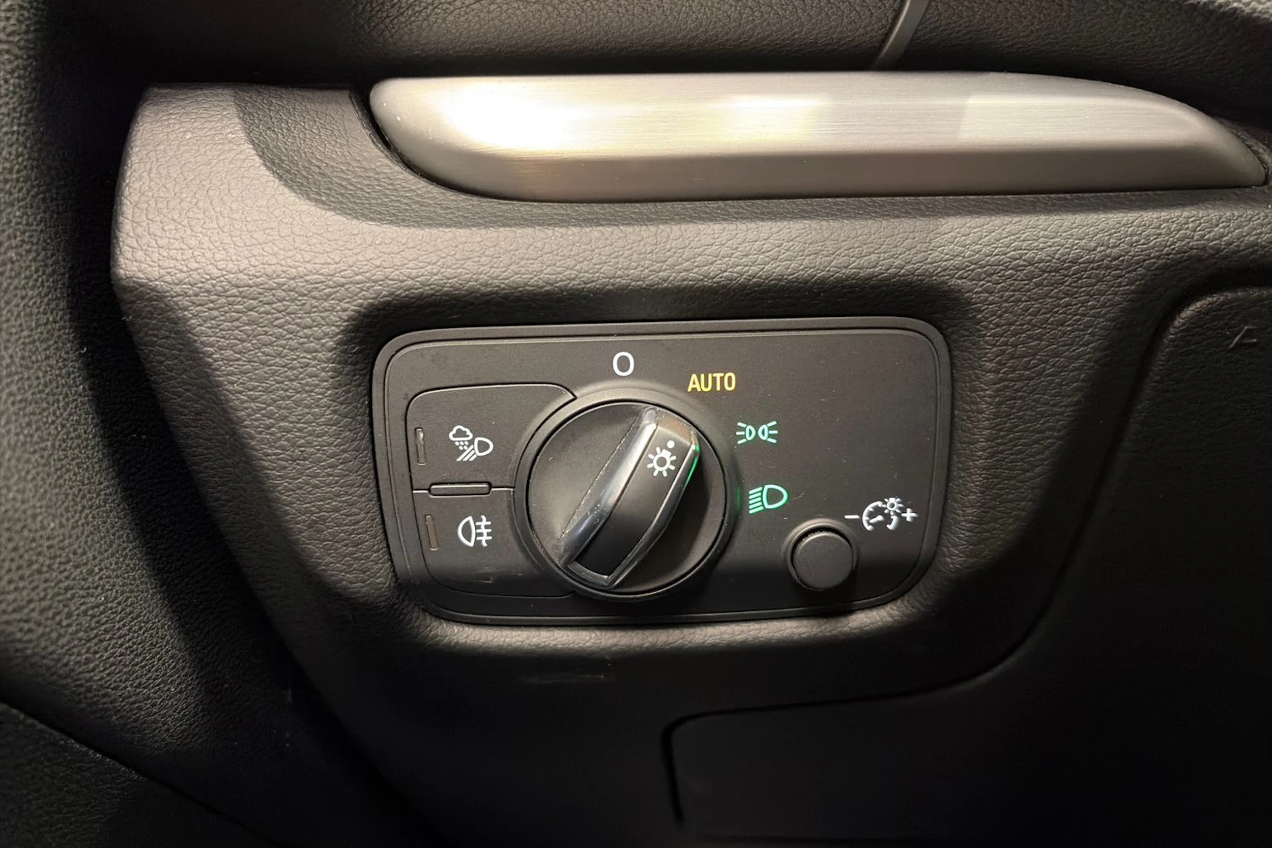 harmaa Audi S3 2018 kuva 26.