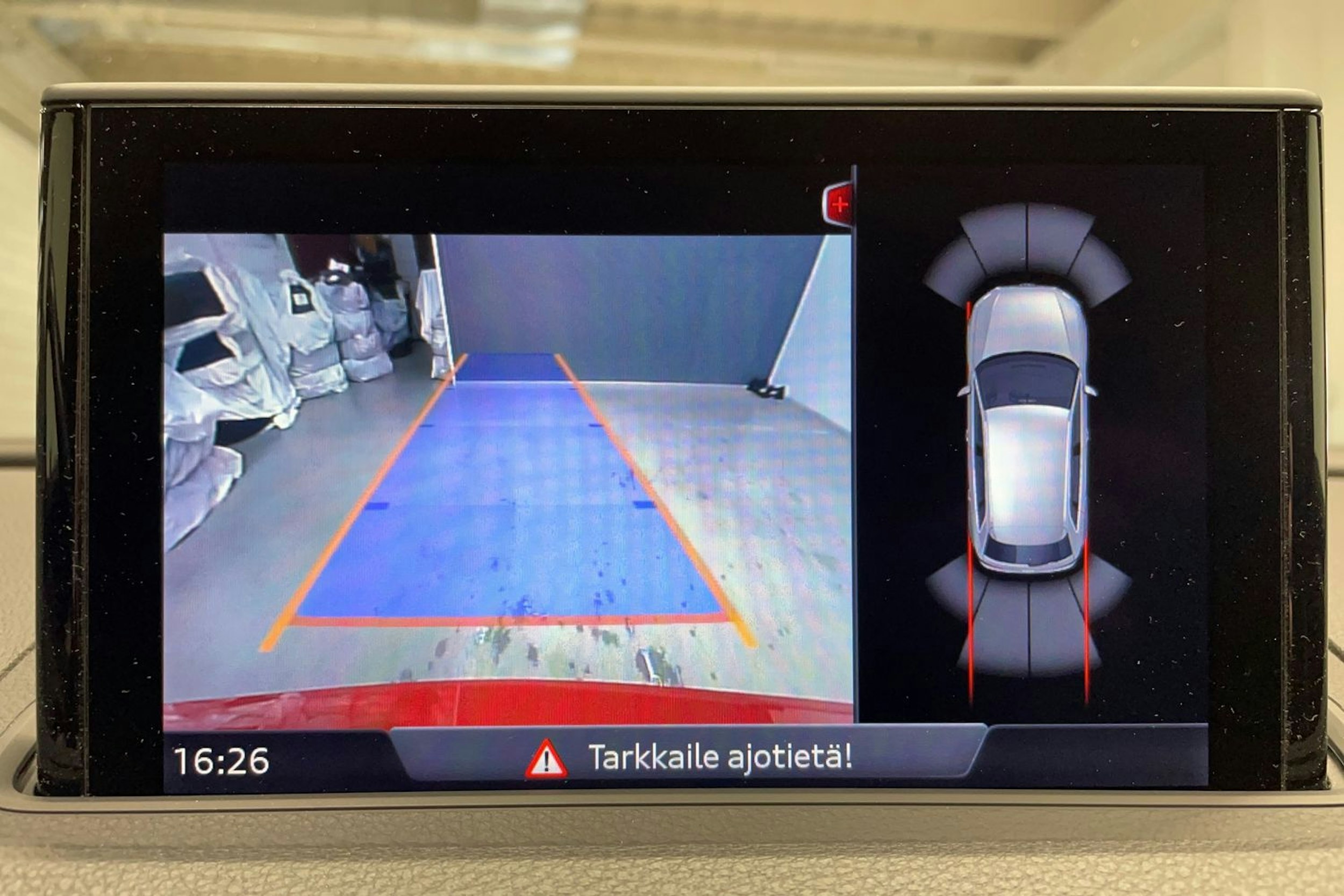 Punainen Audi S3 2019 kuva 19.
