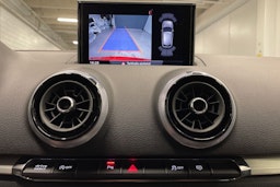 Punainen Audi S3 2019 kuva 20.