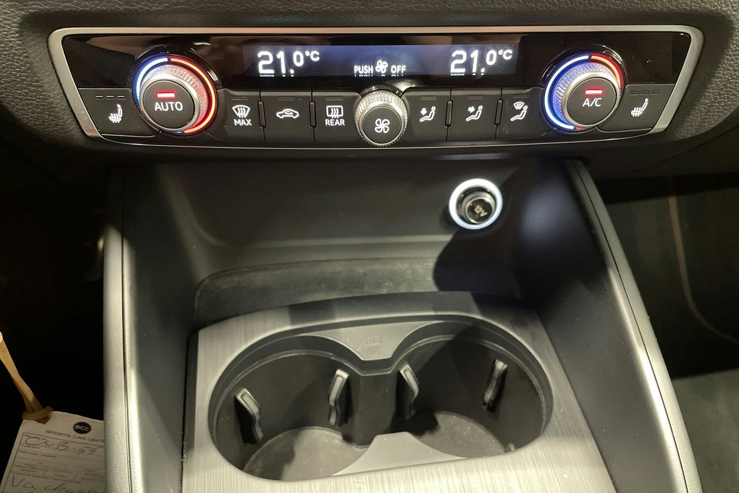 Punainen Audi S3 2019 kuva 21.