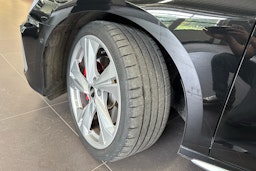 Musta Audi S3 2021 kuva 10.