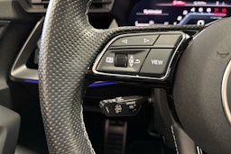 Musta Audi S3 2021 kuva 13.