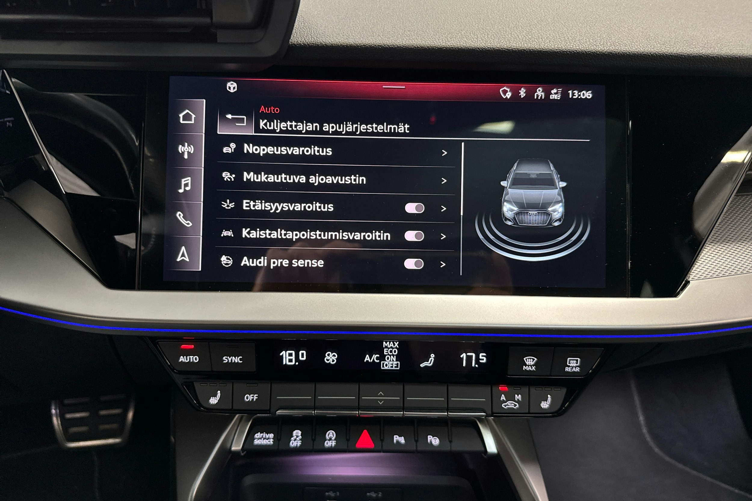 Musta Audi S3 2021 kuva 19.