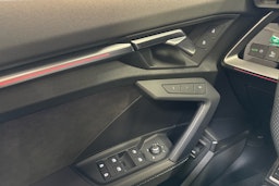 Musta Audi S3 2021 kuva 24.