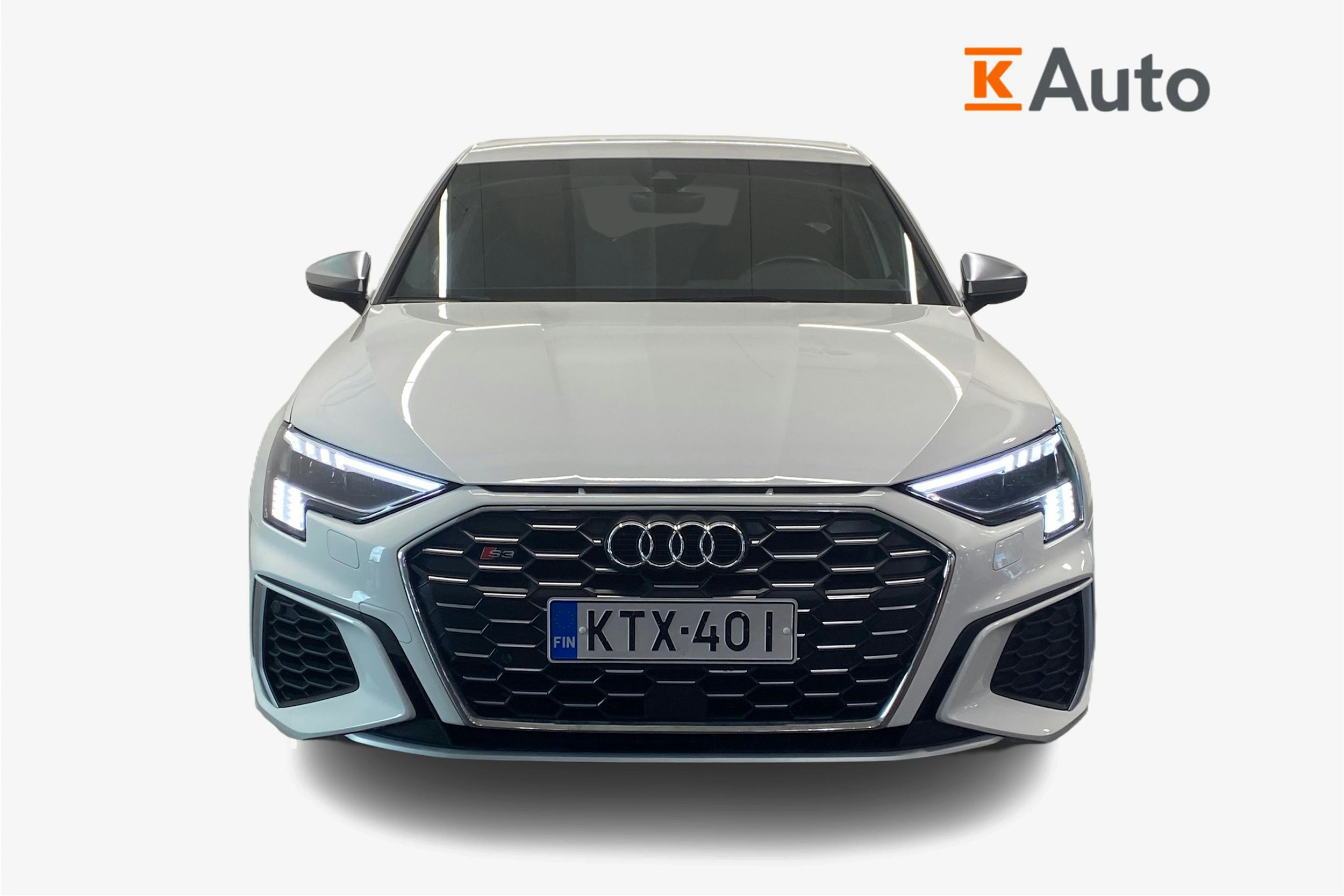 Valkoinen Audi S3 2021 kuva 5.
