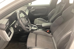 Valkoinen Audi S3 2021 kuva 10.