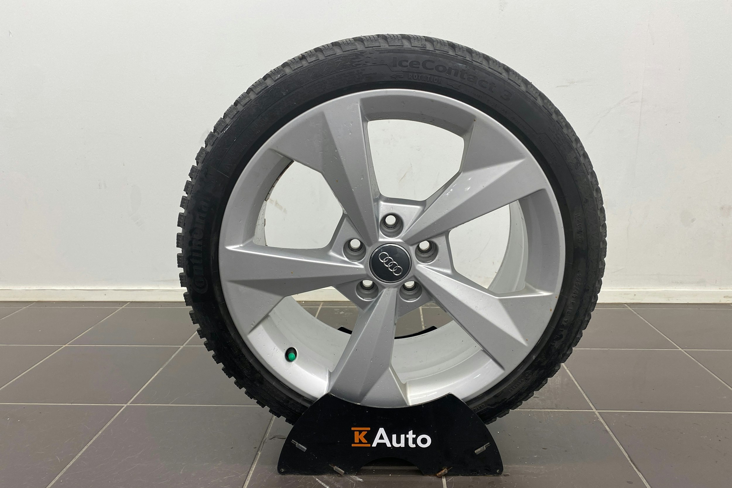 Valkoinen Audi S3 2021 kuva 13.