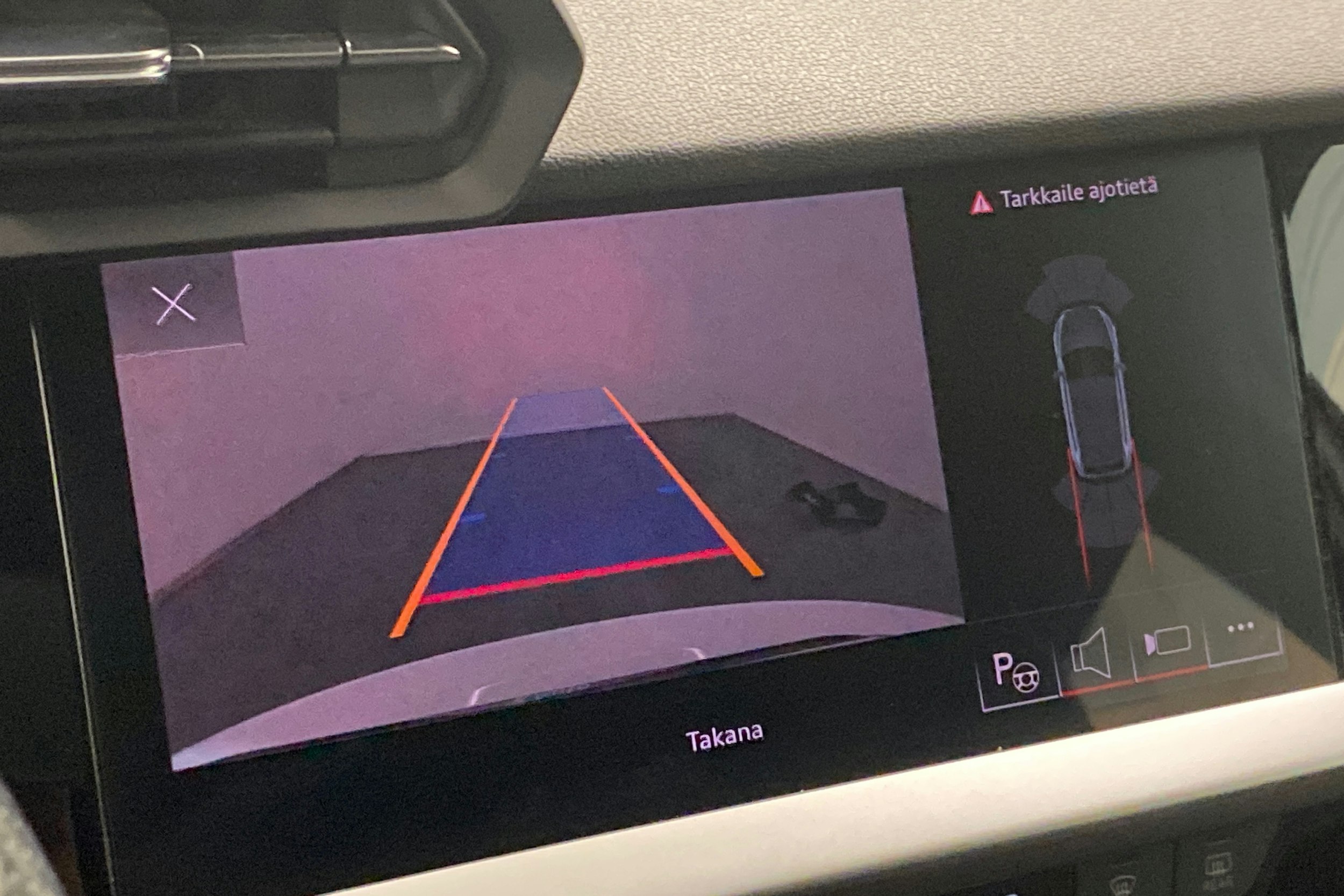 Valkoinen Audi S3 2021 kuva 18.