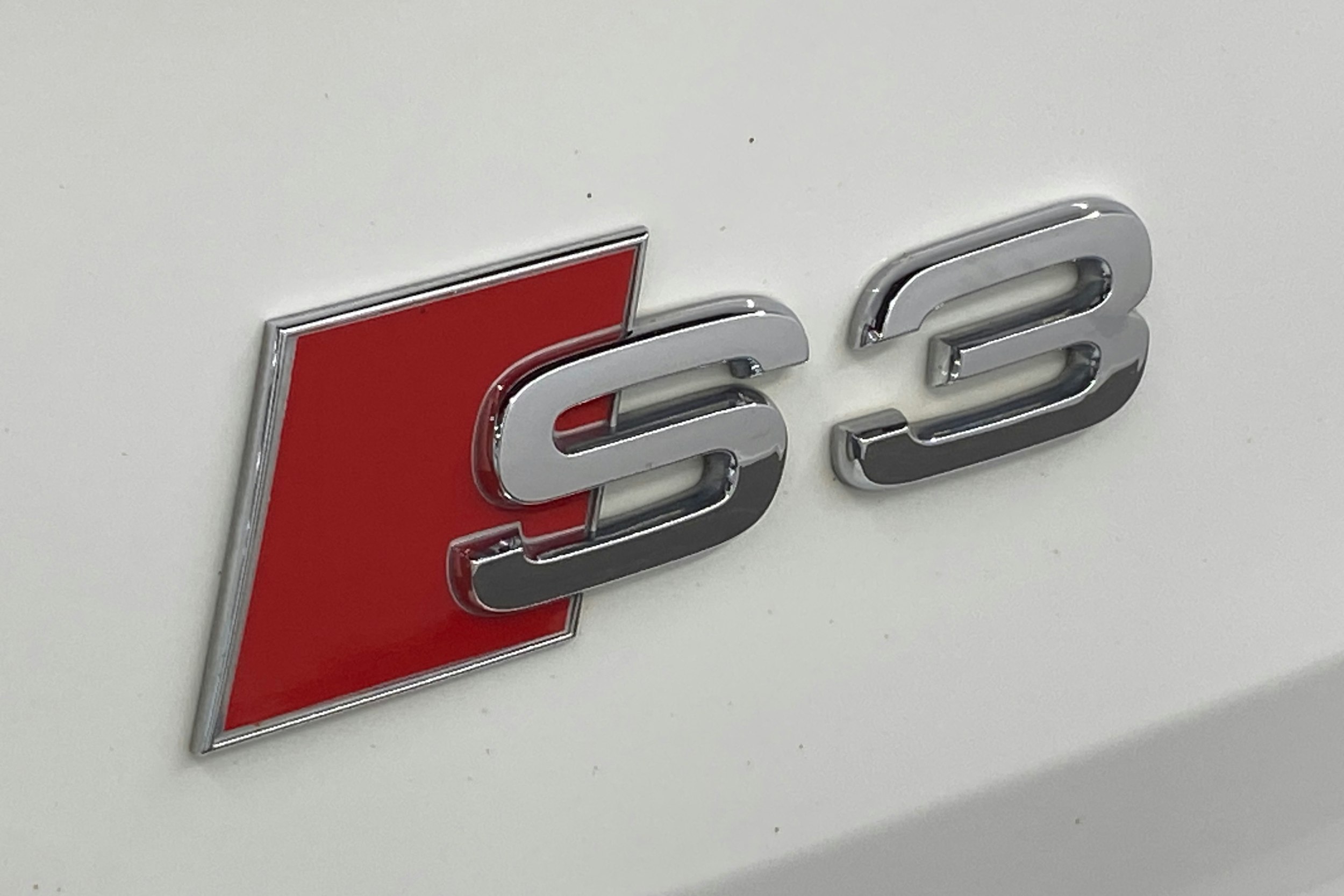 Valkoinen Audi S3 2021 kuva 22.