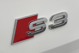 Valkoinen Audi S3 2021 kuva 22.