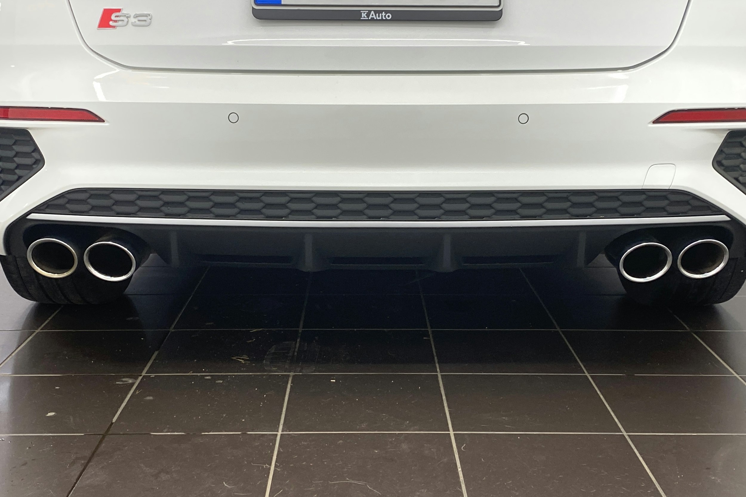 Valkoinen Audi S3 2021 kuva 23.