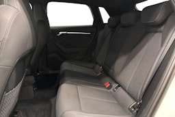 valkoinen Audi S3 2021 kuva 23.