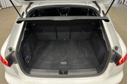 valkoinen Audi S3 2021 kuva 25.