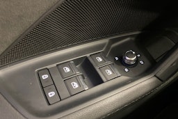 met. musta Audi S3 2021 kuva 17.