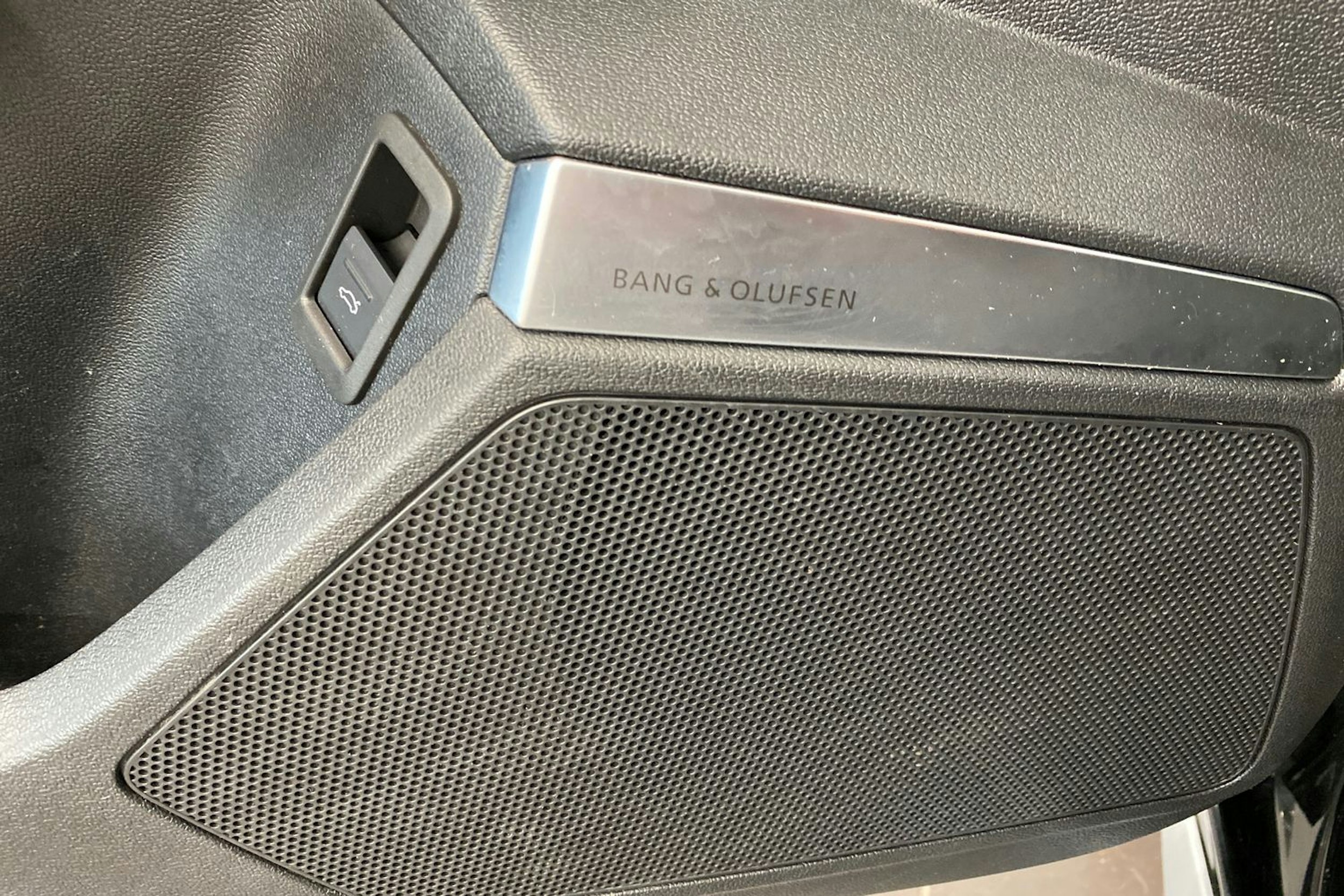 met. musta Audi S3 2021 kuva 27.