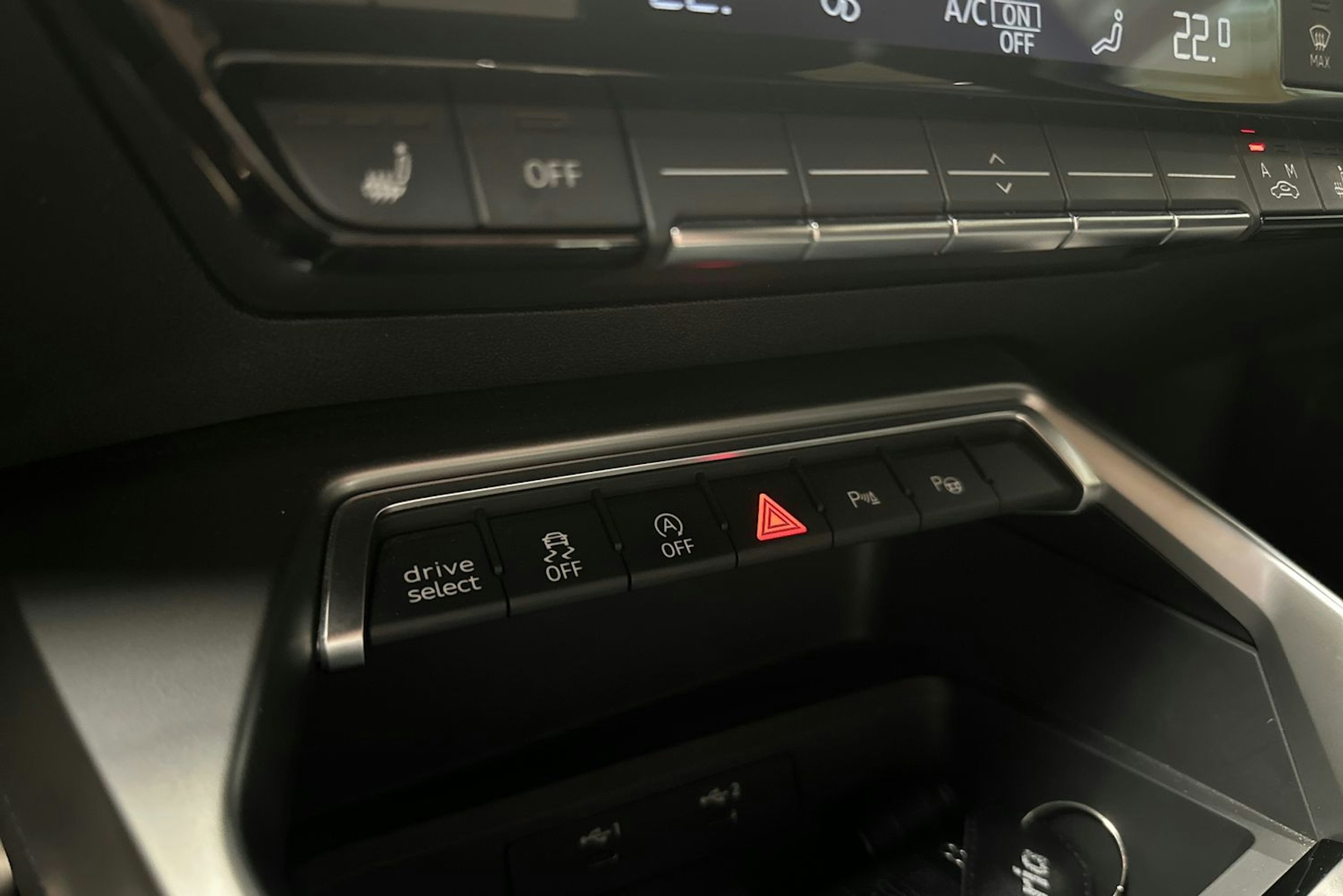 sininen Audi S3 2021 kuva 15.