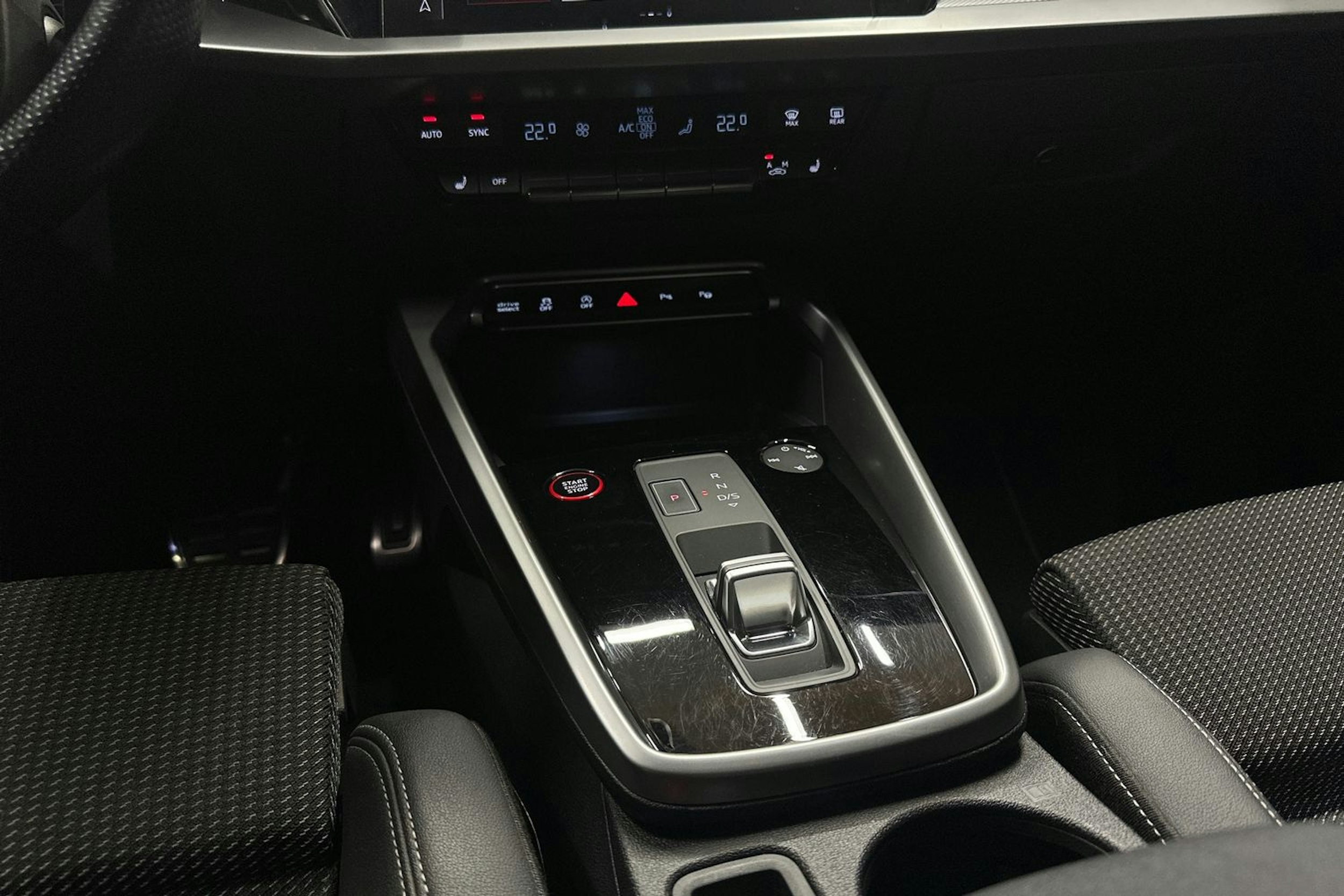 sininen Audi S3 2021 kuva 20.