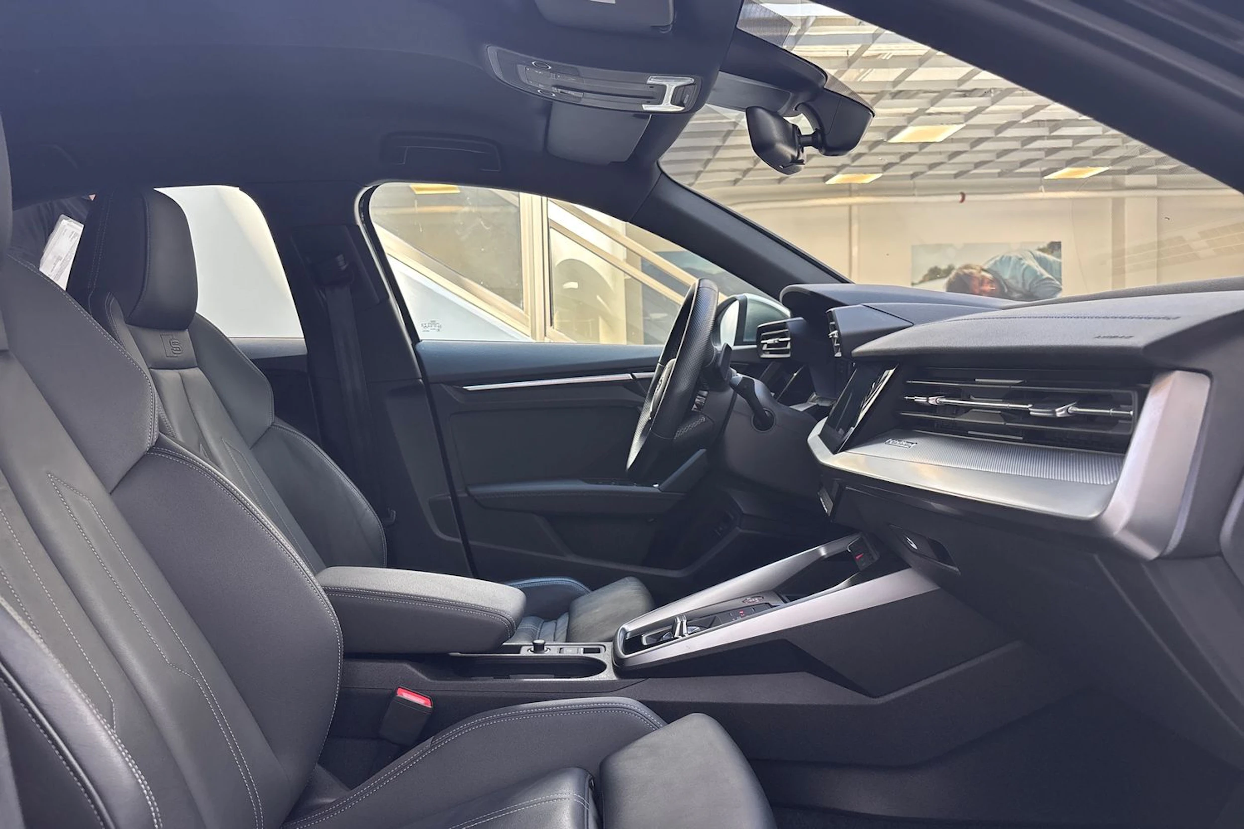 Musta Audi S3 2022 kuva 23.