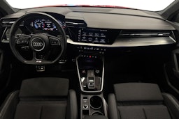 Punainen Audi S3 2022 kuva 9.