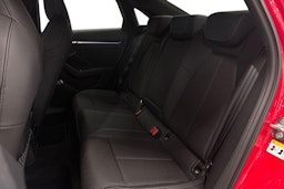 Punainen Audi S3 2022 kuva 10.