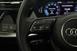 Punainen Audi S3 2022 kuva 15.