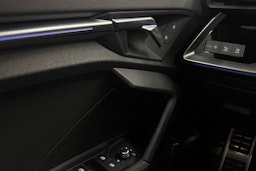 Punainen Audi S3 2022 kuva 19.