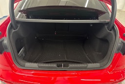 Punainen Audi S3 2022 kuva 35.