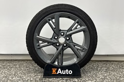 Punainen Audi S3 2022 kuva 38.