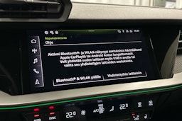 vihreä Audi S3 2023 kuva 19.