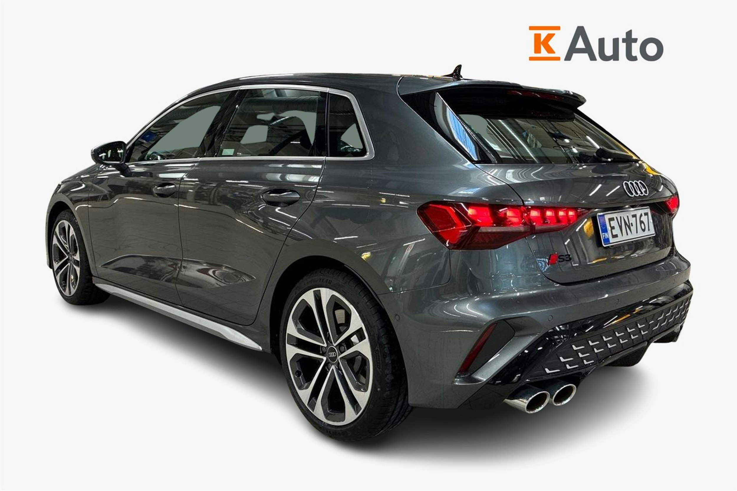 harmaa Audi S3 2025 kuva 2.