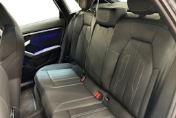 harmaa Audi S3 2025 kuva 8.