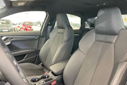 met. musta Audi S3 2025 kuva 13.