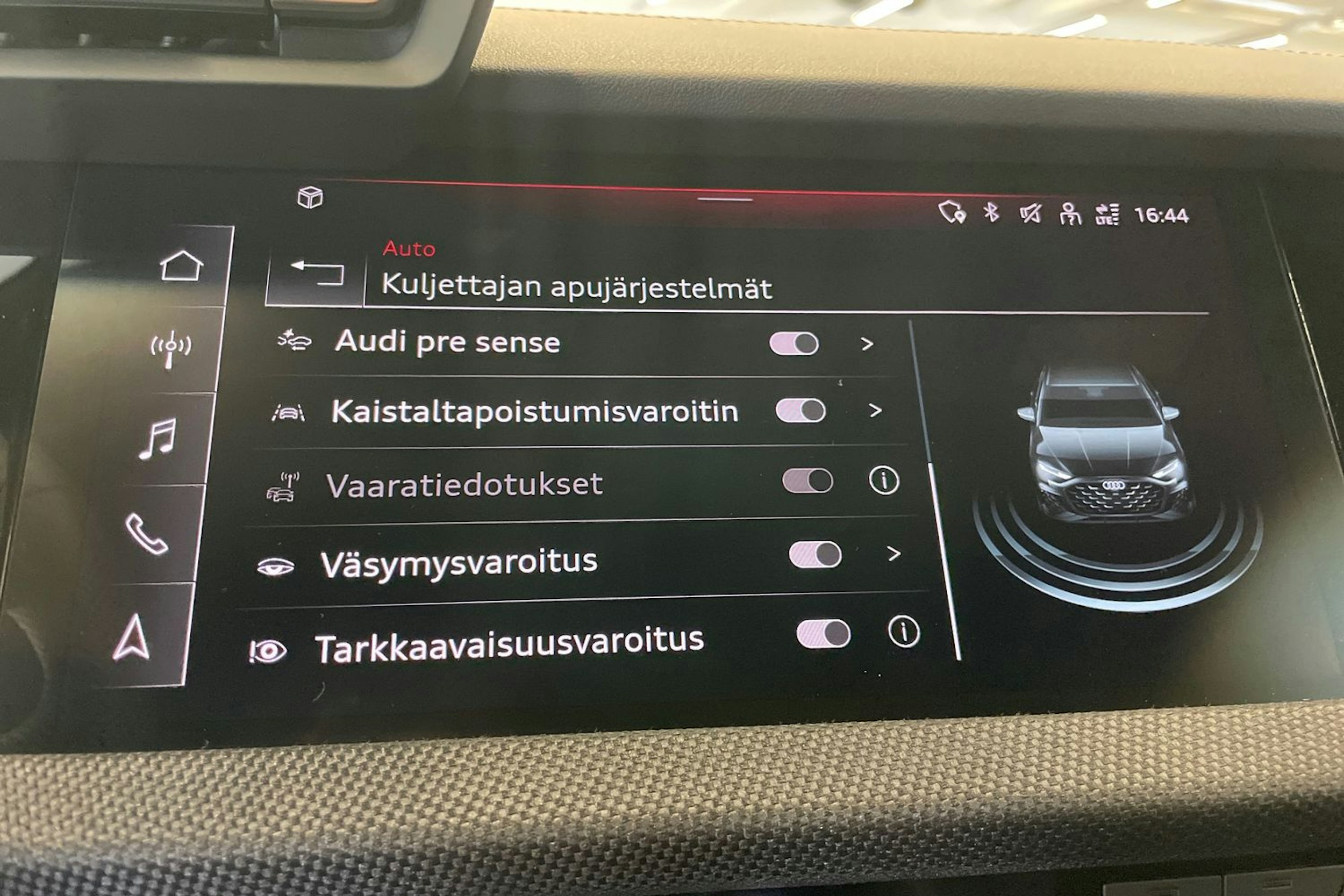 met. musta Audi S3 2025 kuva 21.