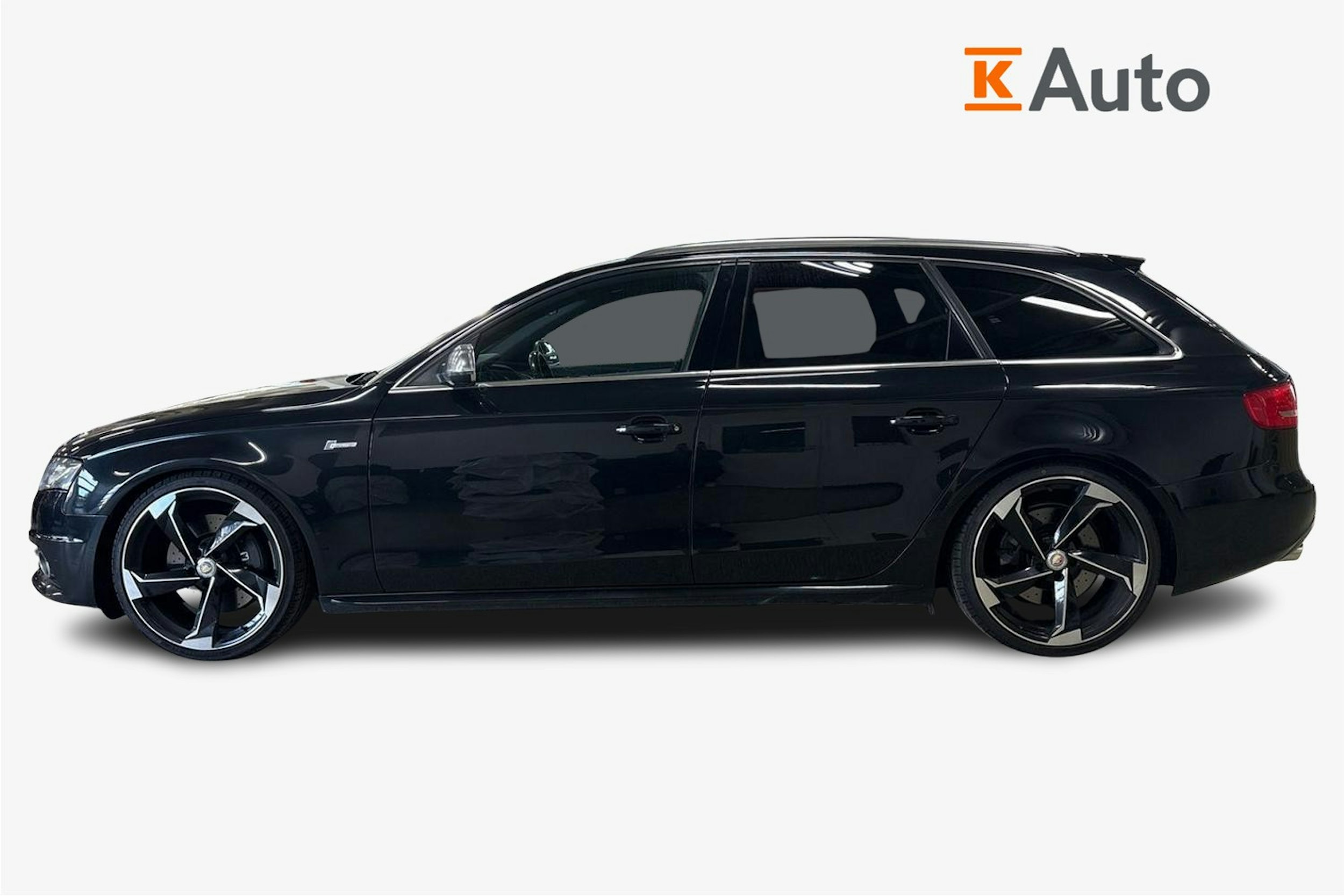 musta Audi S4 2012 kuva 6.
