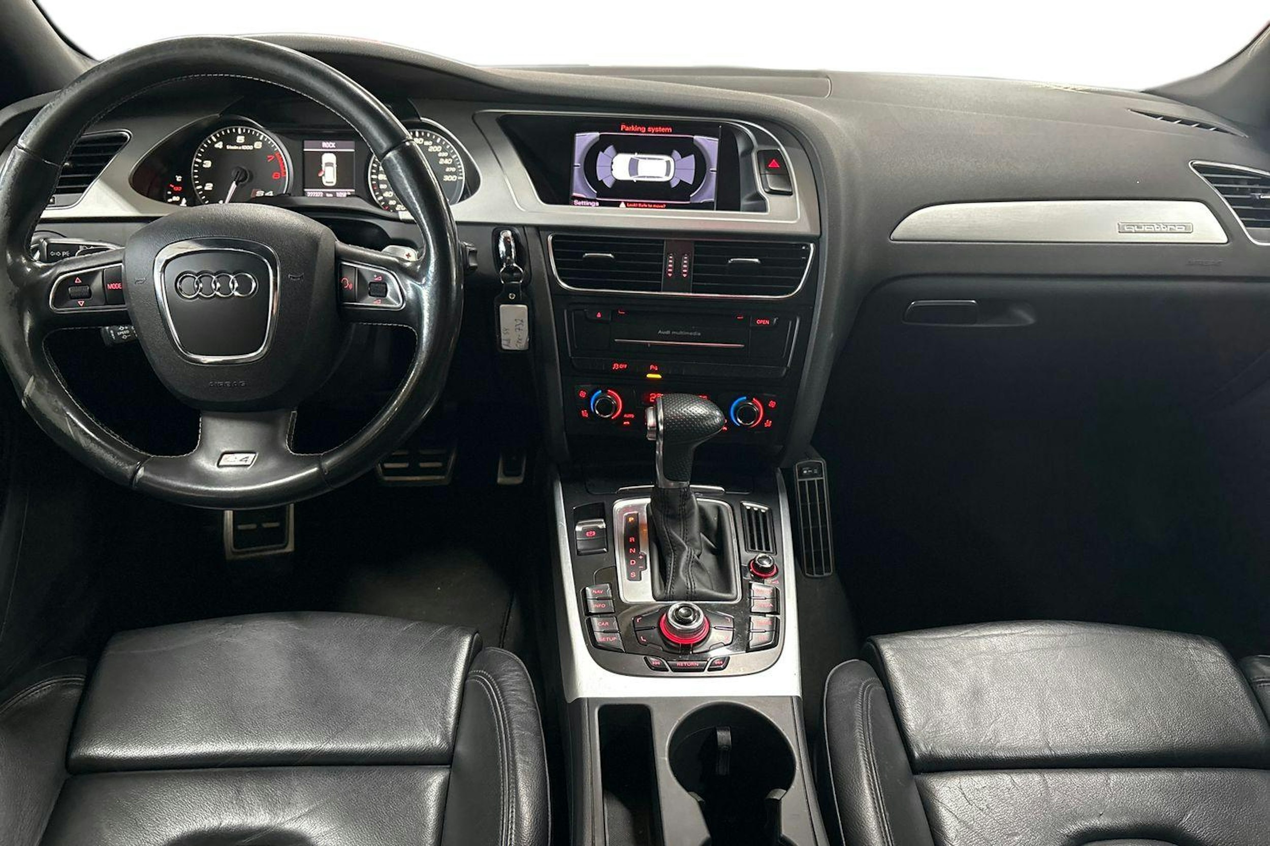 musta Audi S4 2012 kuva 9.