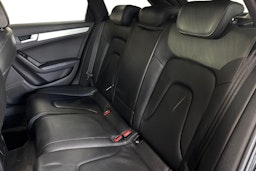 musta Audi S4 2012 kuva 10.