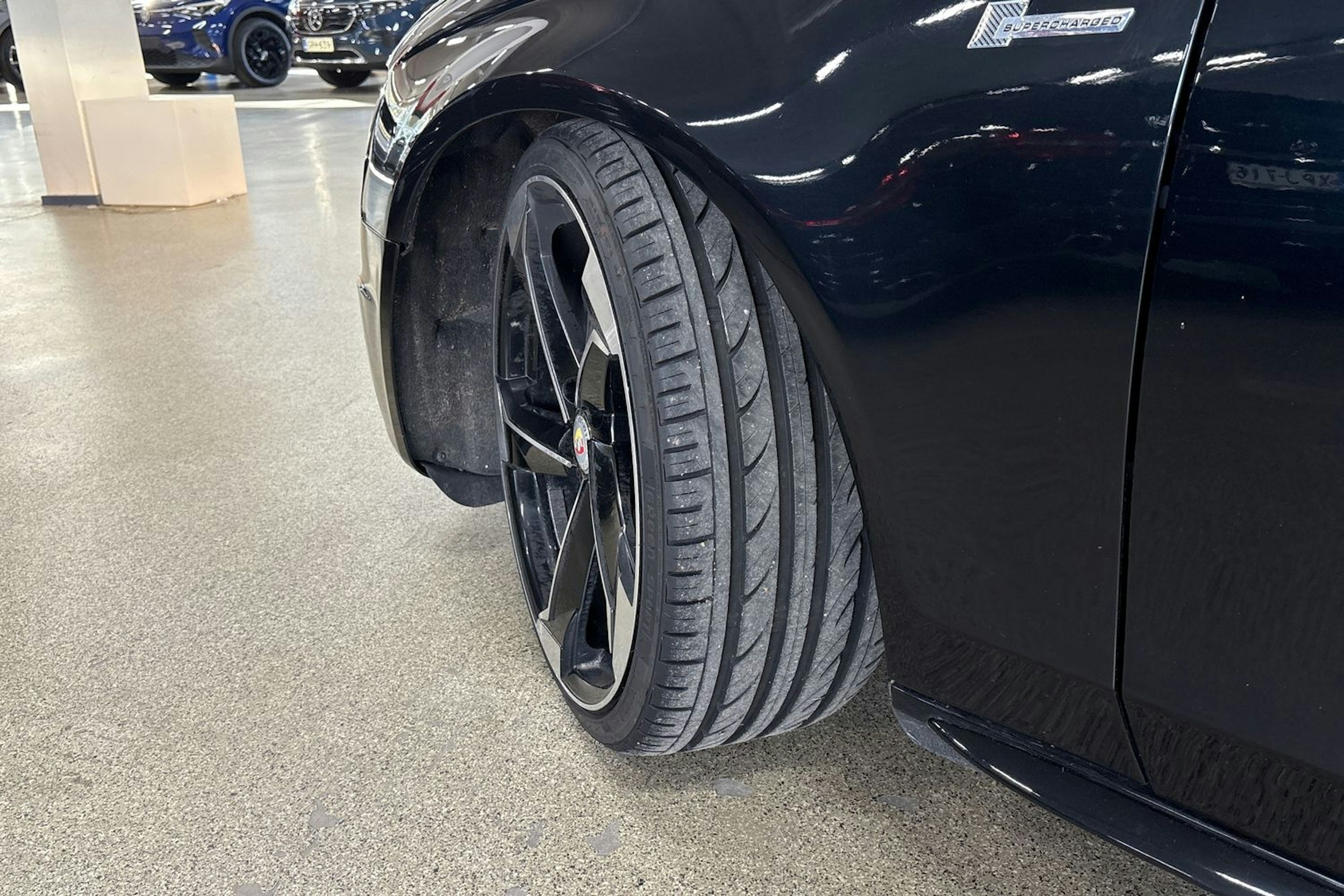 musta Audi S4 2012 kuva 13.